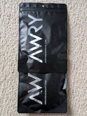 2x NWT Men's Thongs, M, White and Silver